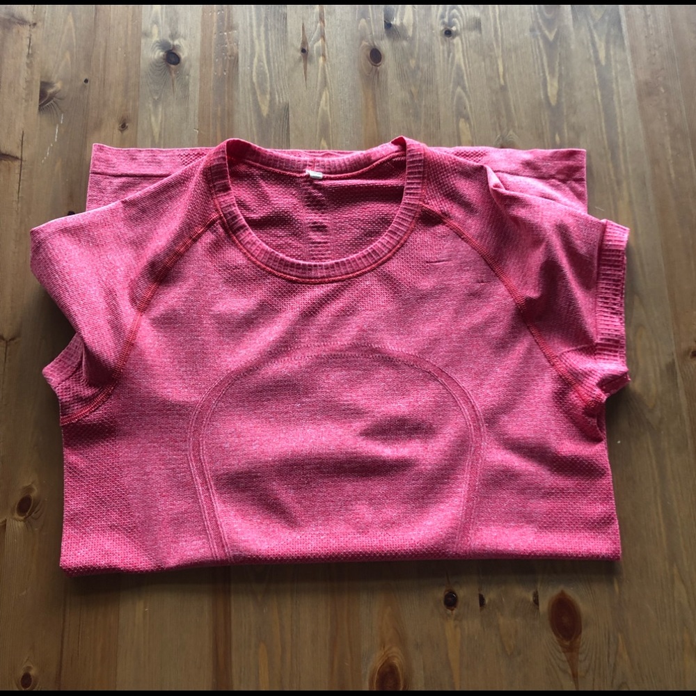 LuluLemon Size 6 Tee